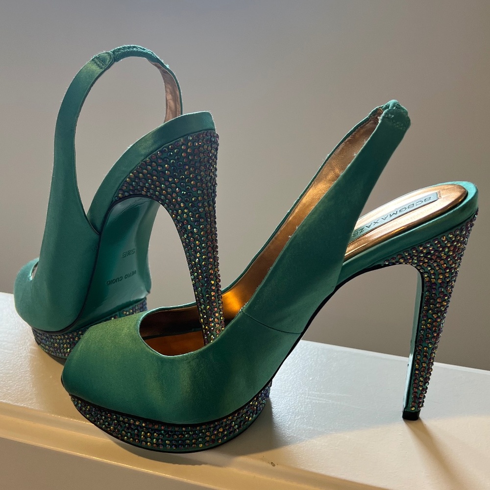 BCBG Max Azria Peep Toe Heels SZ9